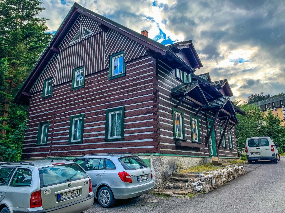 Penzion Zelene Udoli Janske Lazne Exterior foto